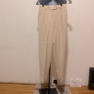 Max Mara cream trousers, unknown size, fit like size 4